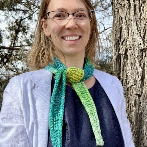 Knitting Kit: Cozy Mini Scarf